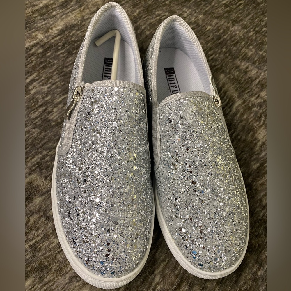 IDIFU Women's Glitter Sneakers Sparkly Sequin Slip On Tennis Shoes Ladies.. 7.5